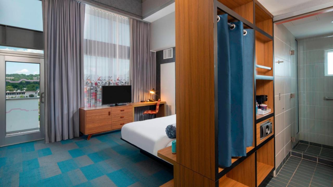 Отель Aloft Birmingham Soho Square Хомвуд Экстерьер фото