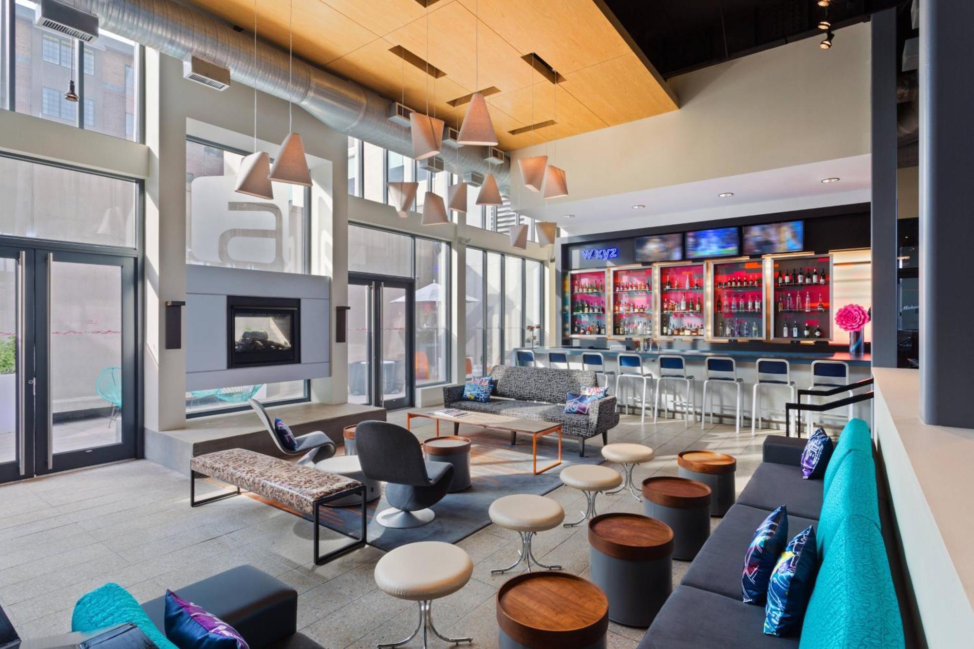 Отель Aloft Birmingham Soho Square Хомвуд Экстерьер фото
