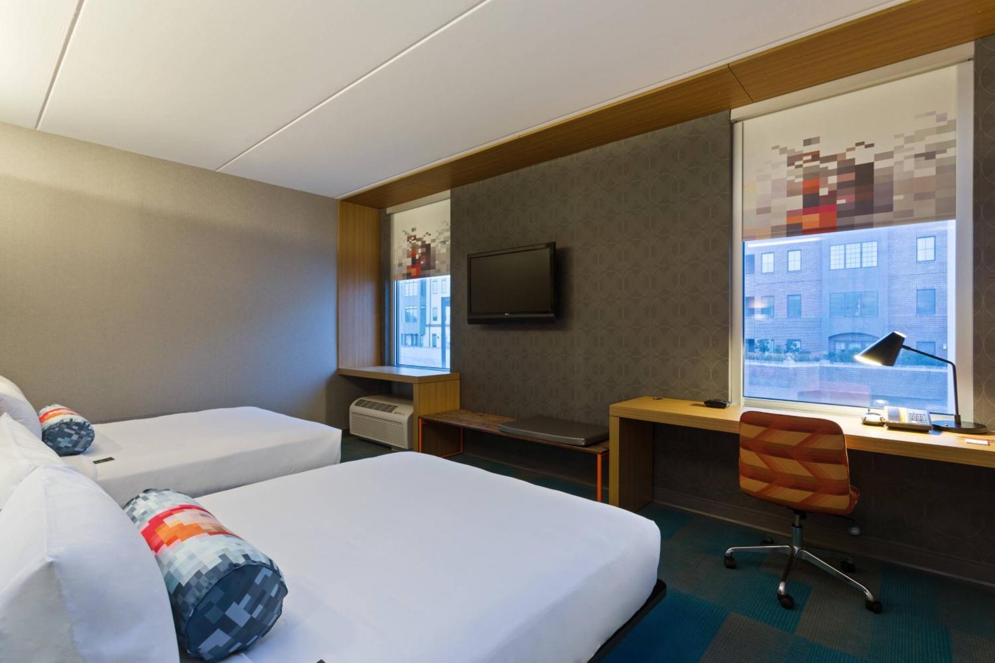 Отель Aloft Birmingham Soho Square Хомвуд Экстерьер фото