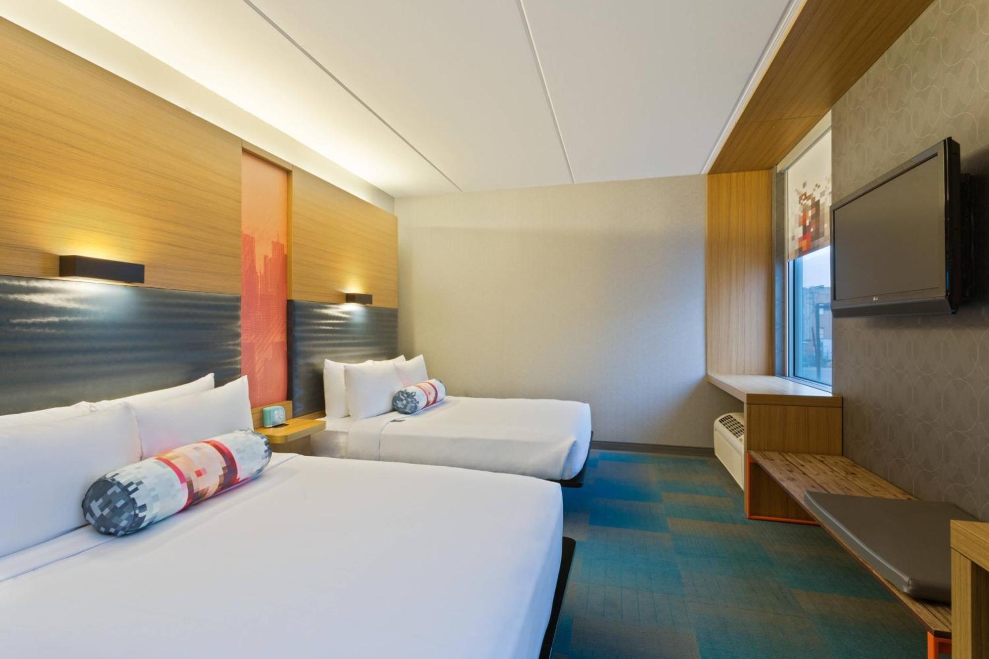 Отель Aloft Birmingham Soho Square Хомвуд Экстерьер фото