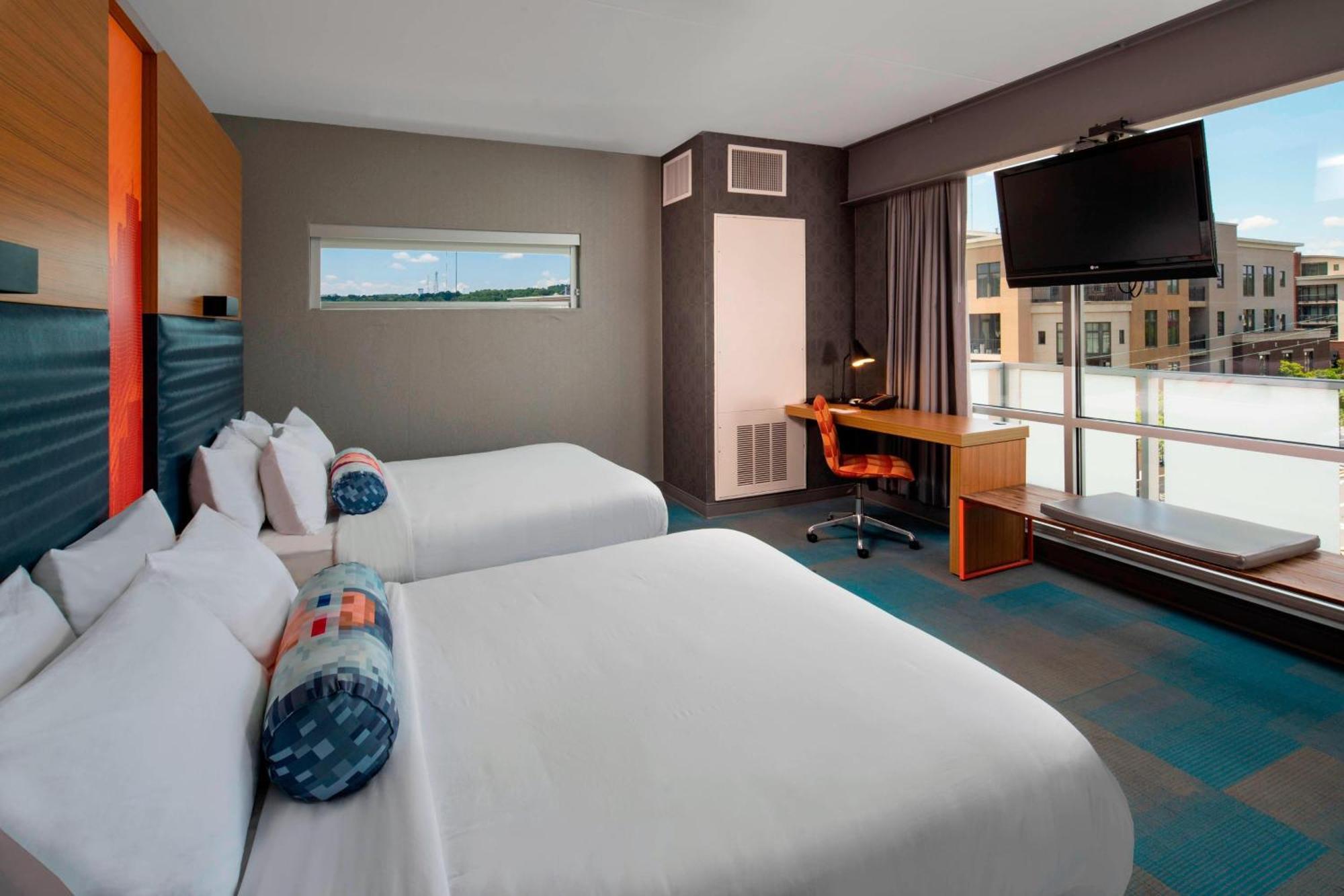 Отель Aloft Birmingham Soho Square Хомвуд Экстерьер фото