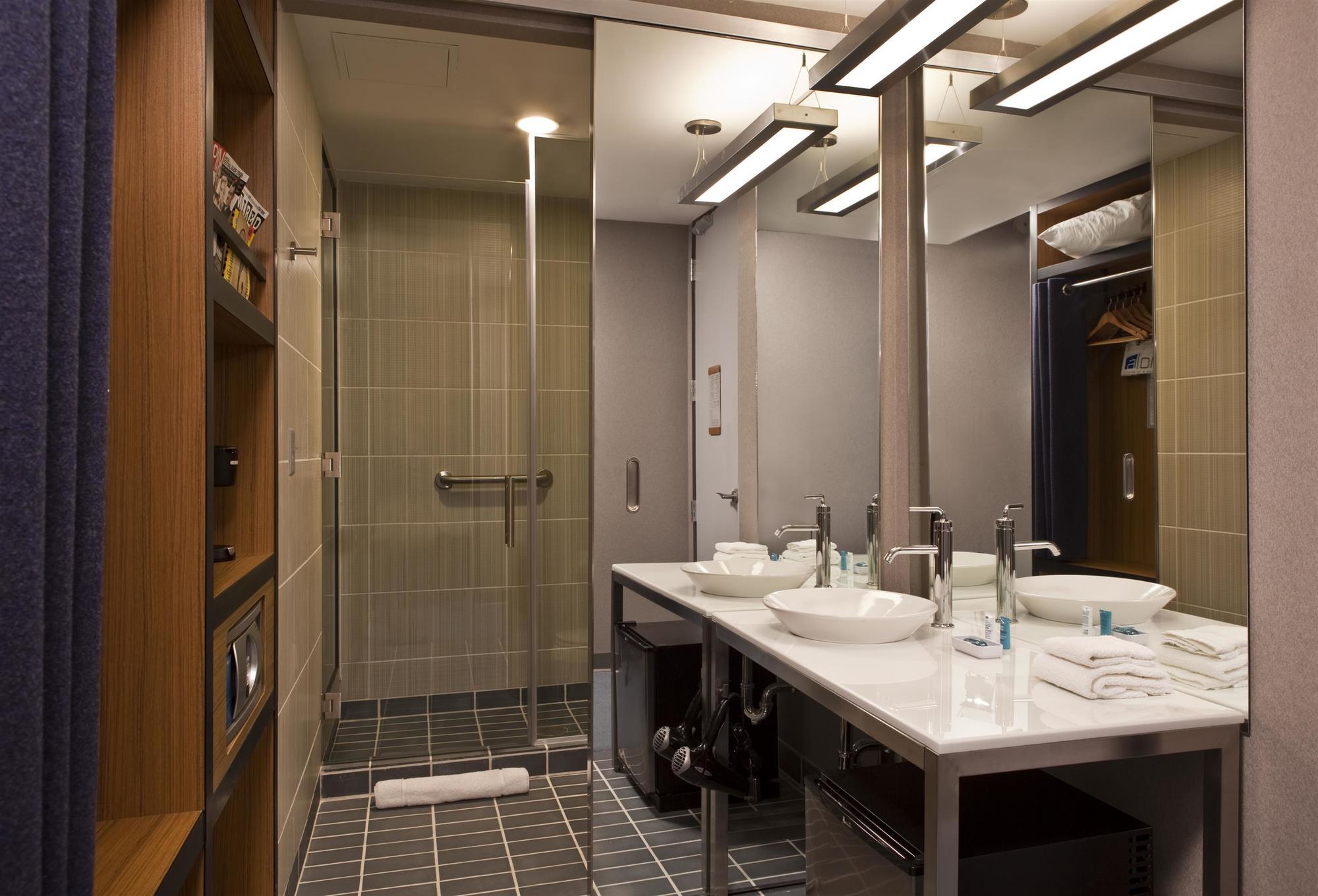 Отель Aloft Birmingham Soho Square Хомвуд Номер фото
