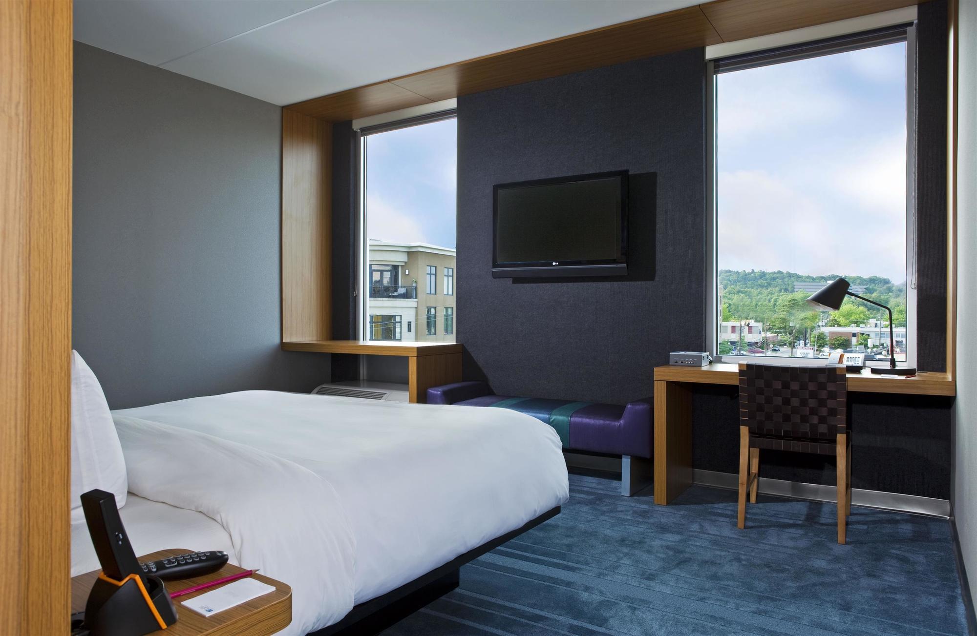 Отель Aloft Birmingham Soho Square Хомвуд Номер фото