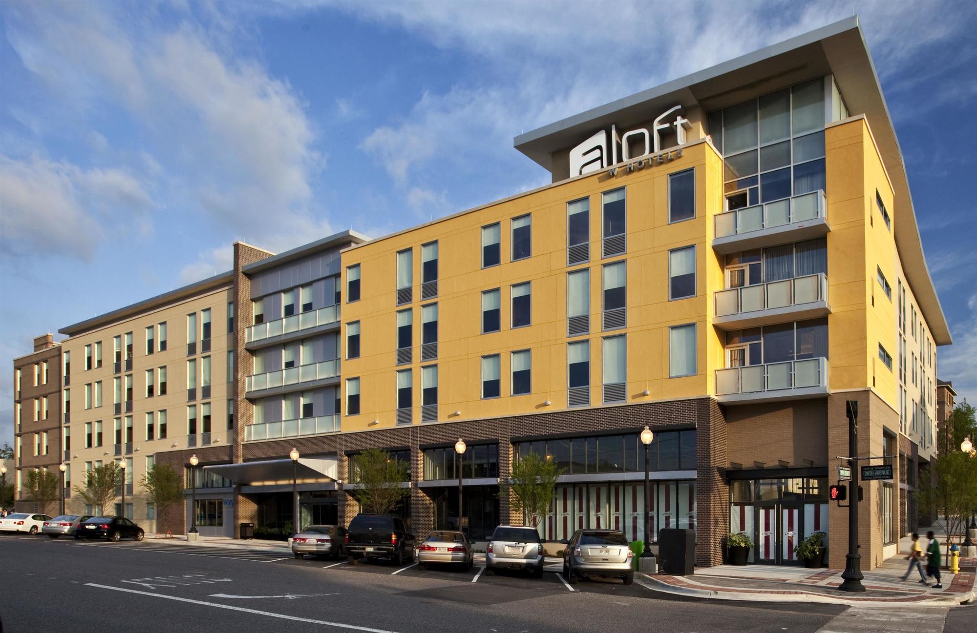 Отель Aloft Birmingham Soho Square Хомвуд Экстерьер фото