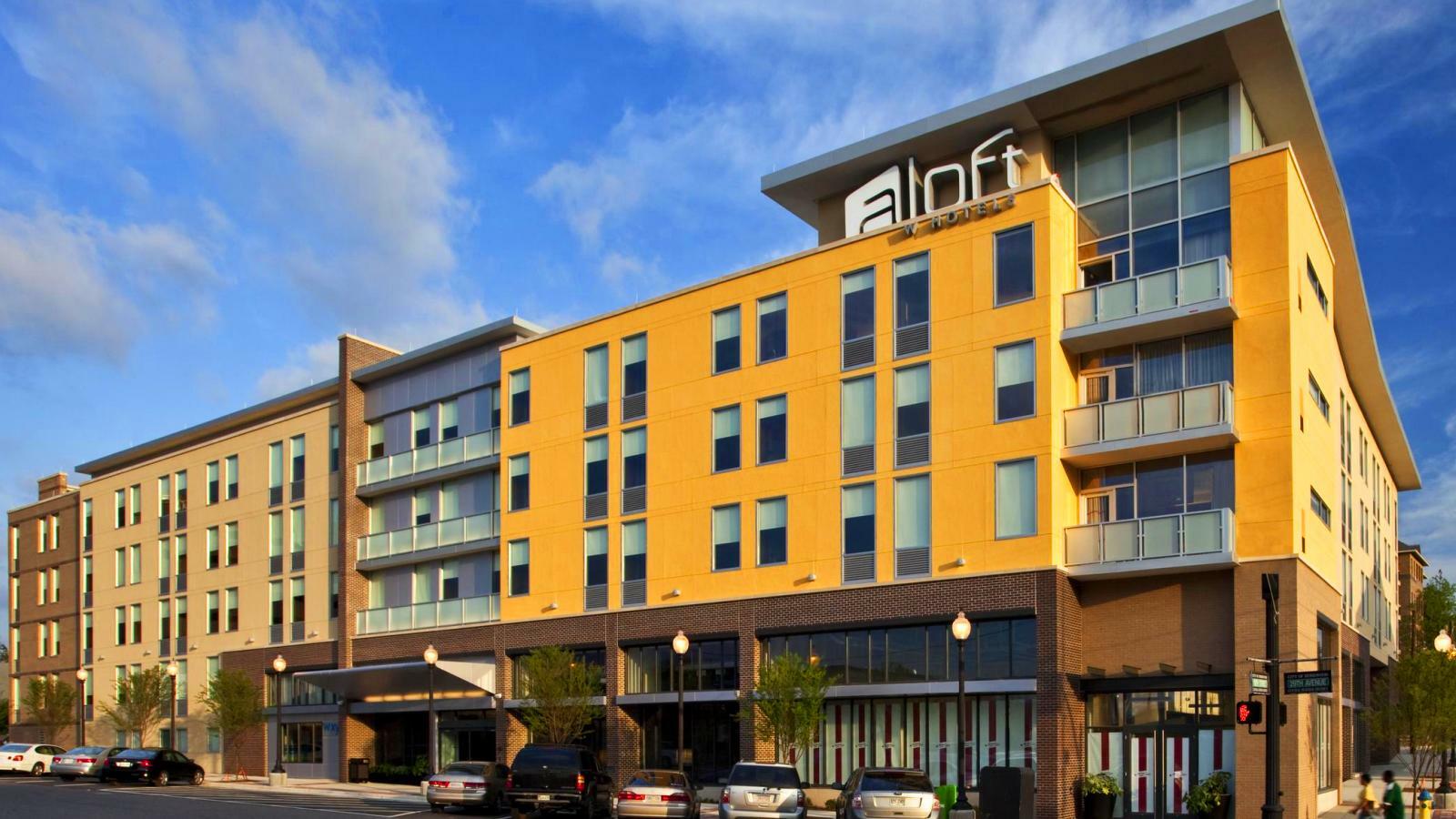 Отель Aloft Birmingham Soho Square Хомвуд Экстерьер фото